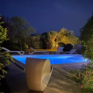 Couette-café Lecallebed-breakfast, Chia